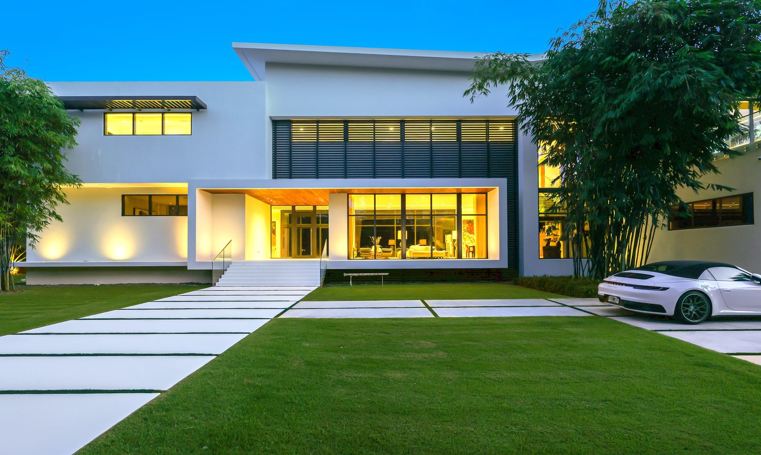Renowned Art Collectors List Tropical Modern Estate In Coral Gables For $16.7 Million 1.jpg